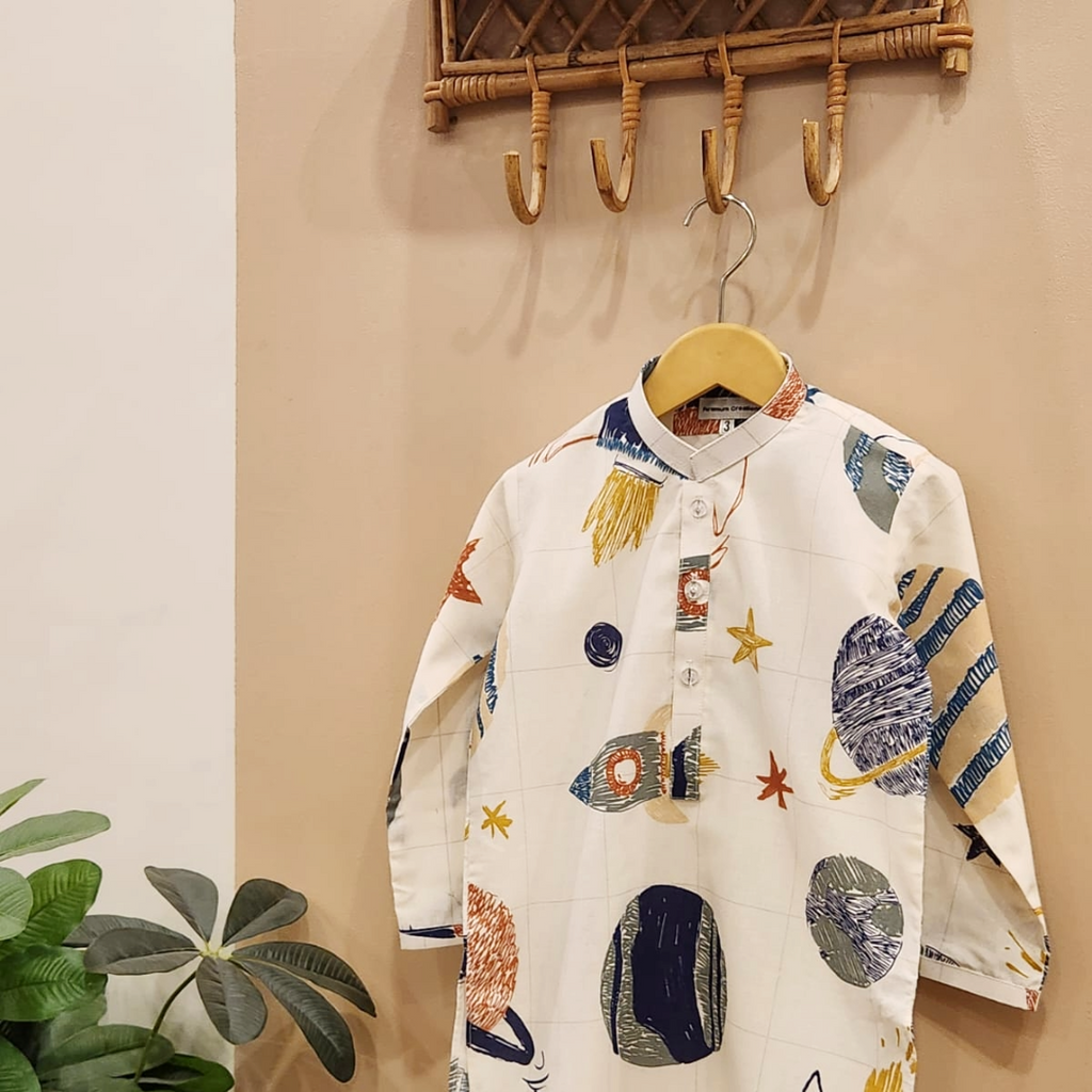 Space Dreamers Kurta with White Trouser