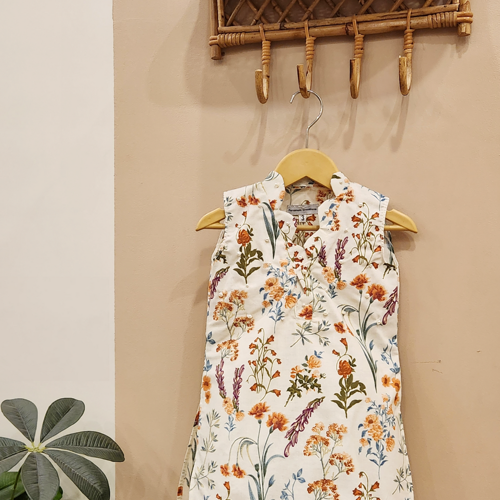Daytime Gardenia Kurti with White Trouser